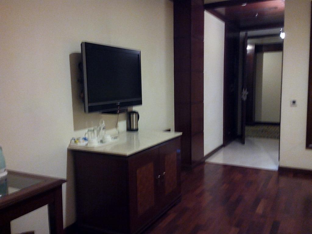The Ocean Pearl Retreat Hotel New Delhi Room photo