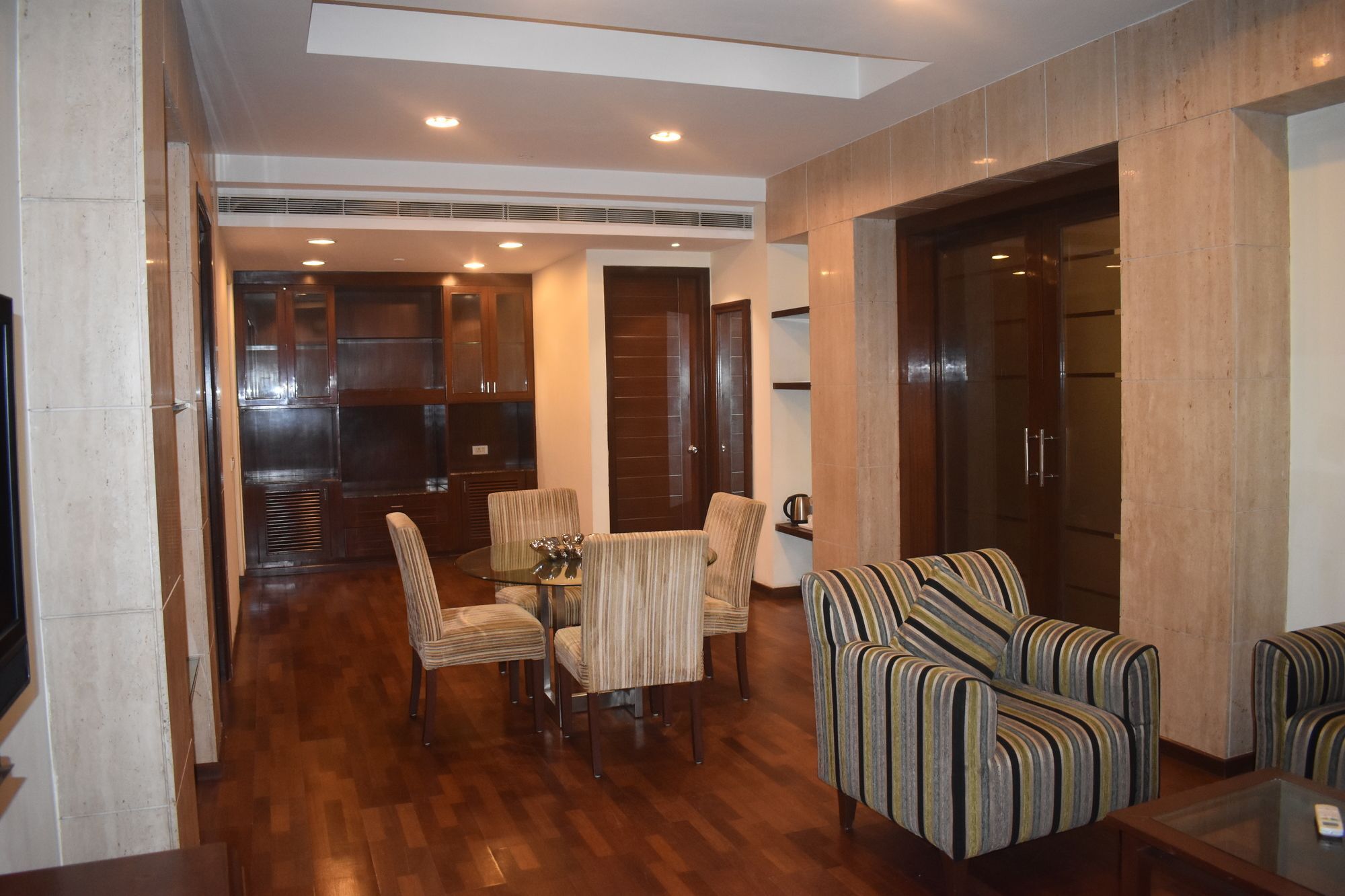 The Ocean Pearl Retreat Hotel New Delhi Exterior photo